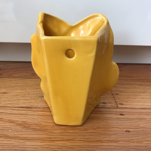 Vintage Pixie Elf ceramic wall pocket vase with hanging slot - Picture 7 of 8